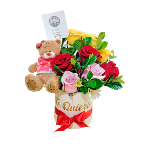 Box de 8 rosas y un peluche parche