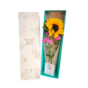 Caja de 6 girasoles y mini margaritas