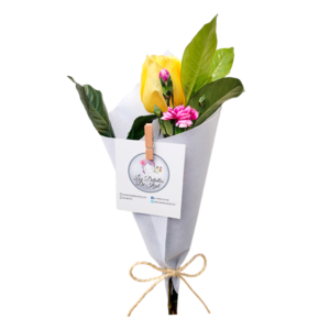 Ramo de una rosa amarilla y un clavel