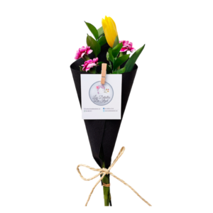 Ramo de un tulipán amarillo y un clavel
